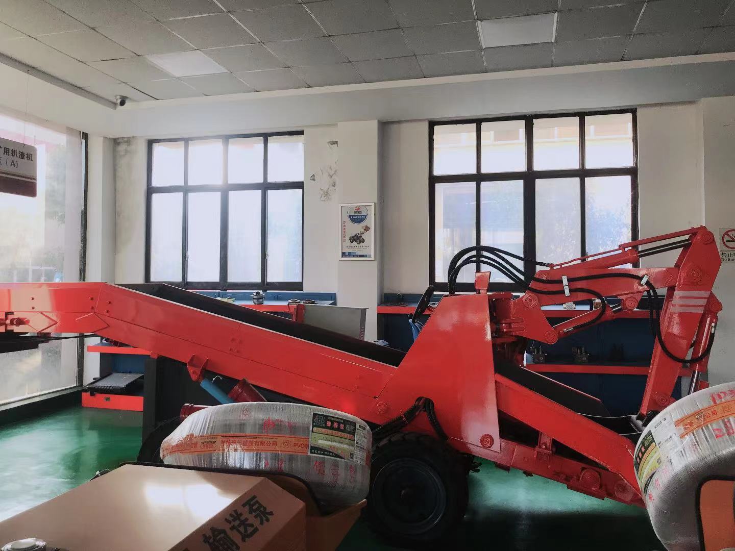 使用帥龍扒渣機的老司機是怎么維護和保養機器的？
